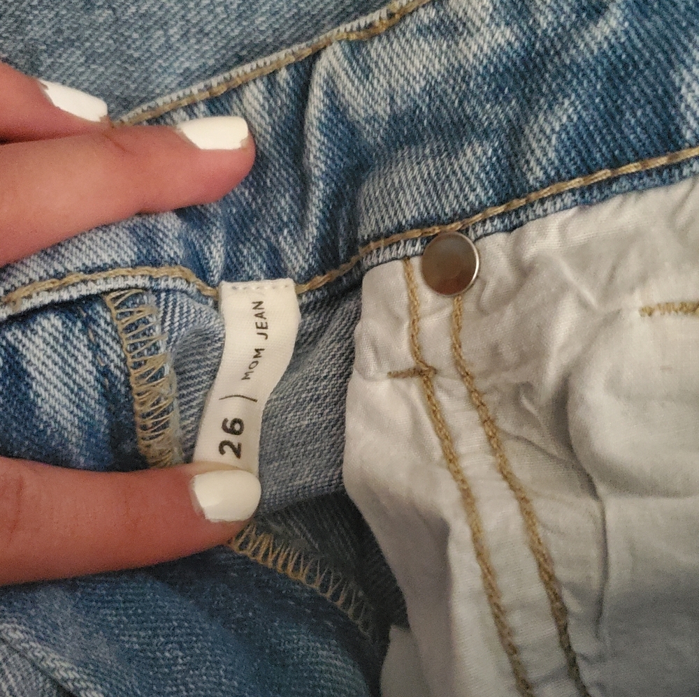 Pacsun Light High Waisted Mom Jeans - Picture 5 of 7